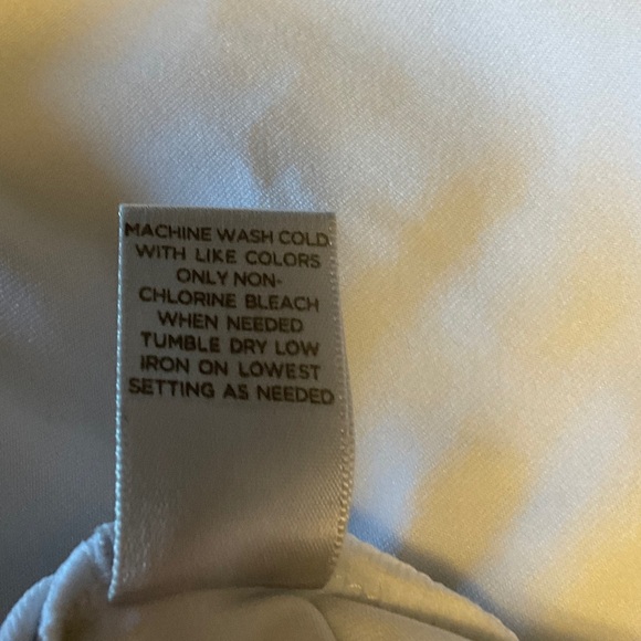 Avenue Classic White Tank Top - Picture 7 of 7